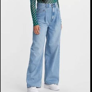 Levi's 28 high loose pleated denim
